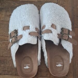White Fuzzy Slip-On Clogs with Buckles